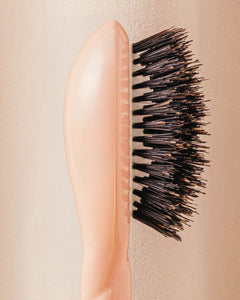 N.01 La Micro Brosse Brillance & Soin l’Universelle Rose Poudré