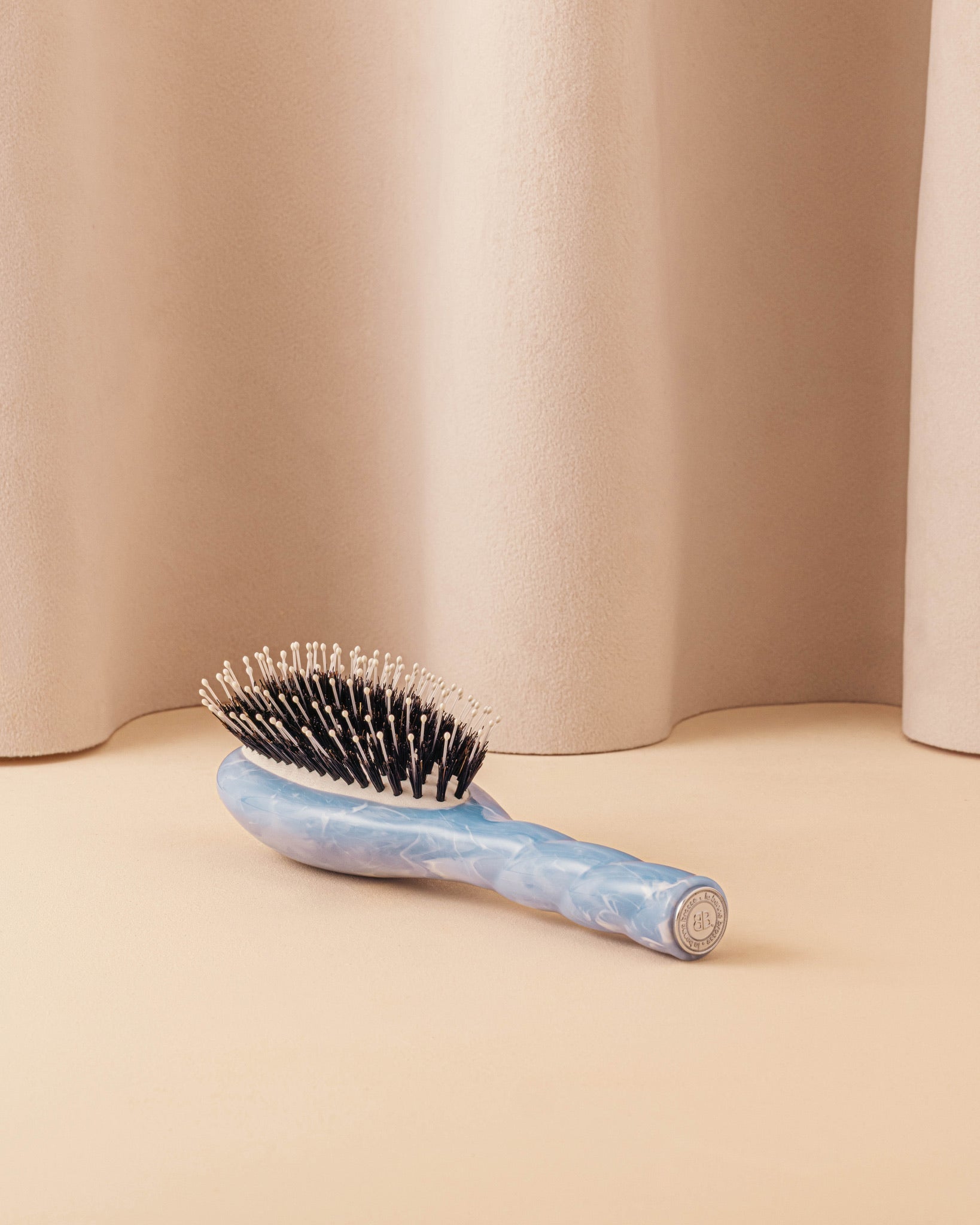 Roseanna x La Bonne Brosse N.03 La Petite Brosse Cuir Chevelu Sensible l'Indispensable Douceur Salty Gelato  Bleu