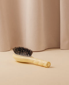 N.01 La Petite Brosse Brillance & Soin l’Universelle Ivoire Cair