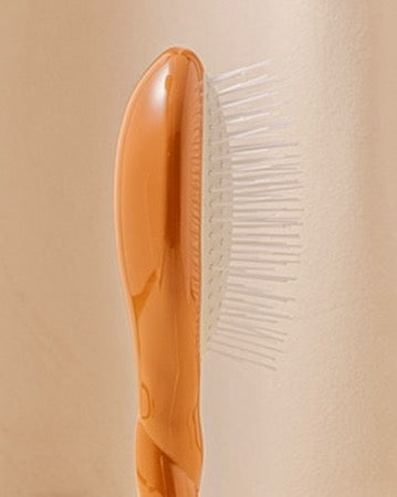 N.07 La Petite Brosse Démêlante & Stimulante l'Intense Terracotta