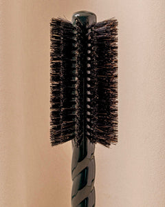 N.08 La Brosse Ronde Brushing Longueur & Mouvement Vert Émeraude