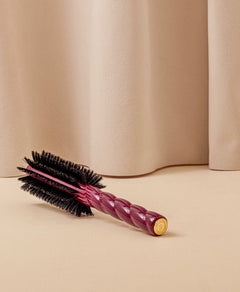 N.05 La Brosse Ronde Brushing Volume & Style Rouge Cerise